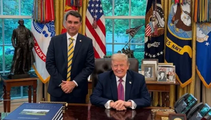 flavio-bolsonaro-e-recebido-por-trump-no-salao-oval-da-casa-capa-1200x675-1