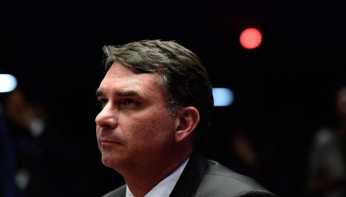 flavio-bolsonaro-saulo-cruz-as