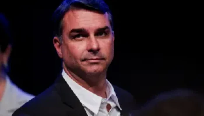 flaviobolsonaro-anunciovice-300x207.jpeg