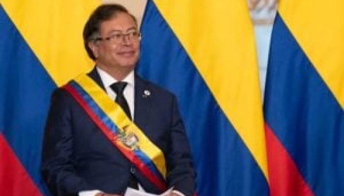 gustavo-petro-edited-300x225-1