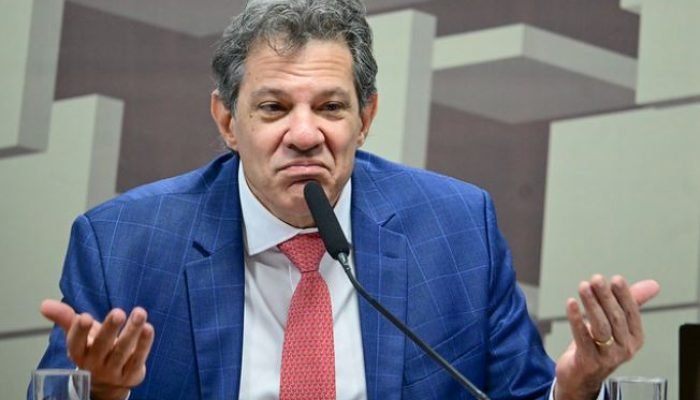 haddad-gesto-ag-senado