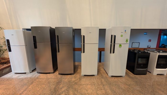 Fabricação de geladeiras — Foto: Wendel Martins/Canaltech