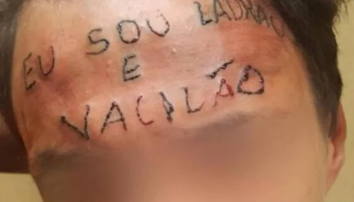jovem-que-teve-testa-tatuada-a-forca-e-condenado-p006408300202605142218.webp.webp