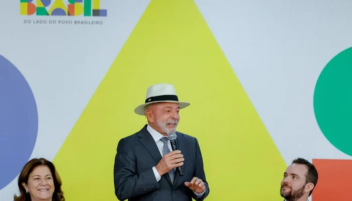 lula-celebra-o-endividamento-do-povo-e-chama-isso-de-conquis