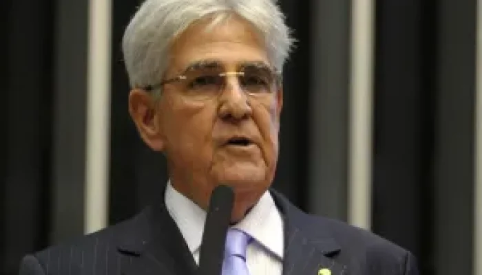 odelmo-leao-ex-prefeito-300x244.jpeg