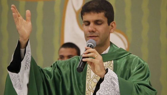 padre-rodrigo-de-oliveira-silva-teve-a-excomunhao-confirmada-pela-diocese-de-jundiai-apos-aderir-a-fsspx