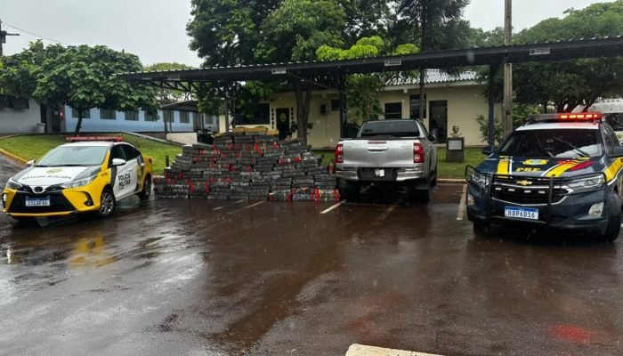 policia-apreende-13-tonelada-de-maconha-na-br-163-006800710202610291613.jpg