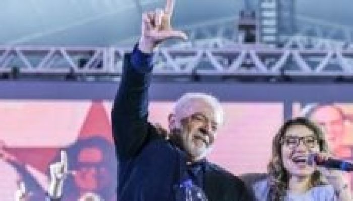 presidente-e-Janja-300x129-1