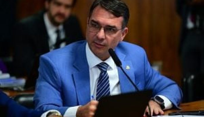 senador-flavio-bolsonaro-presidencia-da-republica-300x195-1