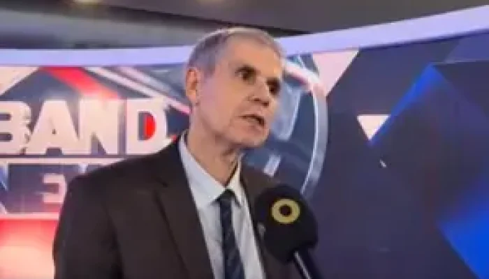 sidonio-palmeira-x-revista-oeste-300x182.jpg