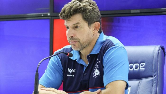 tcheco-dilema-parana-clube