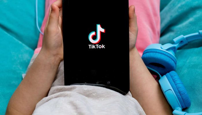 TikTok vai aumentar fiscalização sobre contas de crianças na Europa — Foto: (Ima