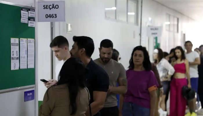 tse-orienta-eleitores-a-consultarem-local-de-votac006782730202610201620.jpg
