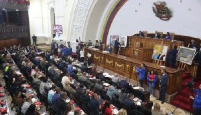 venezuela-asembleia-300x200-1