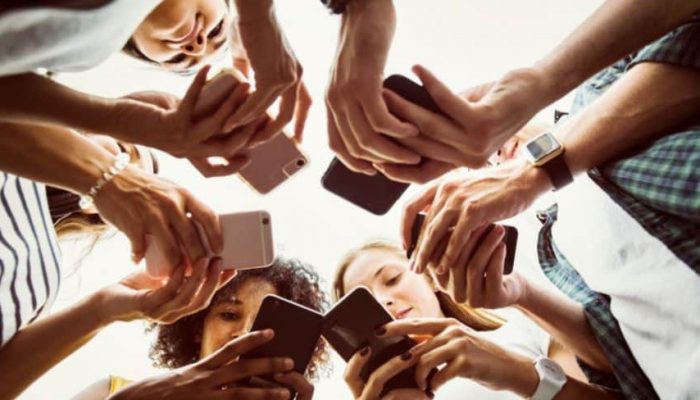 vicio-redes-sociais-1024x488-1