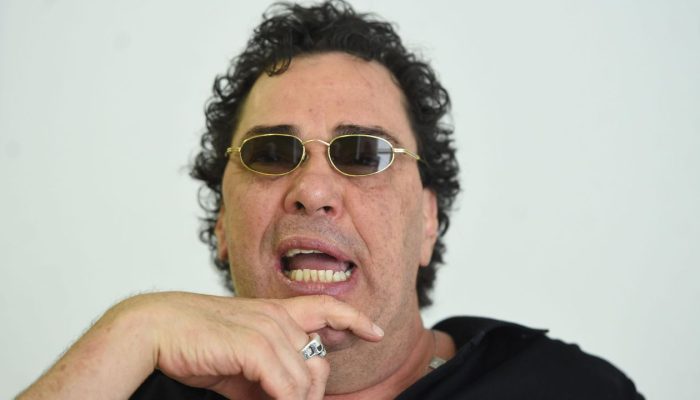 walter-casagrande-peca-teatro-guaira-curitiba